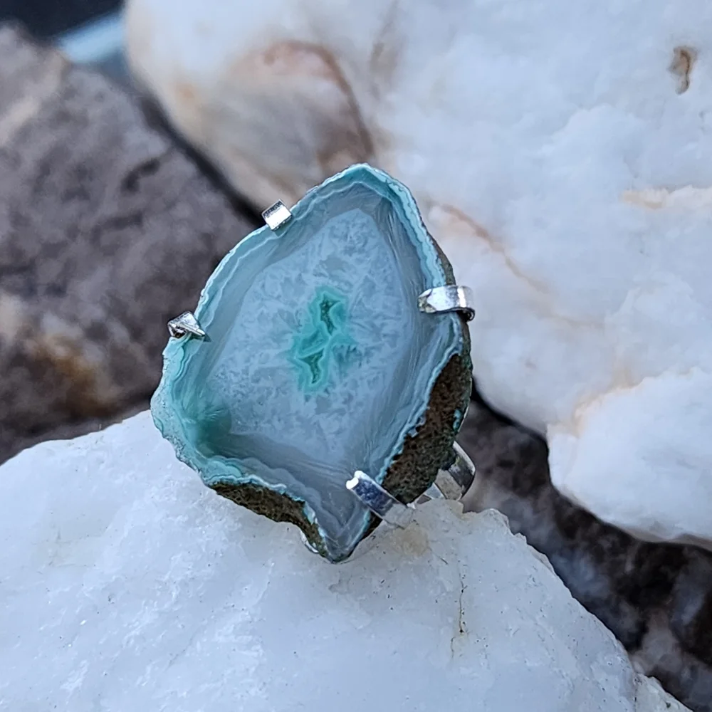 Genuine Banded Agate Druzy Quartz Geode White Rhodium/925 Silver Ring